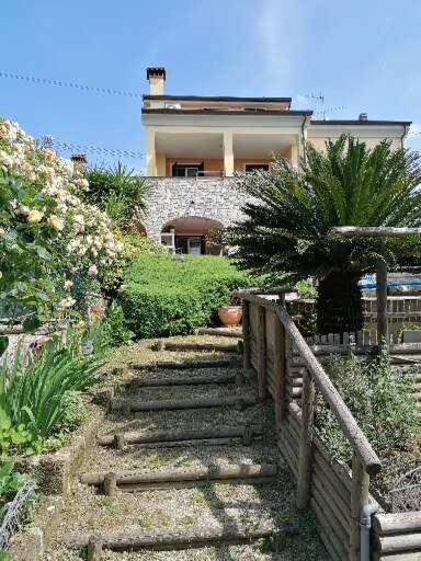 La mansarda con piscina Villa Caniparola di Fosdinovo Esterno foto